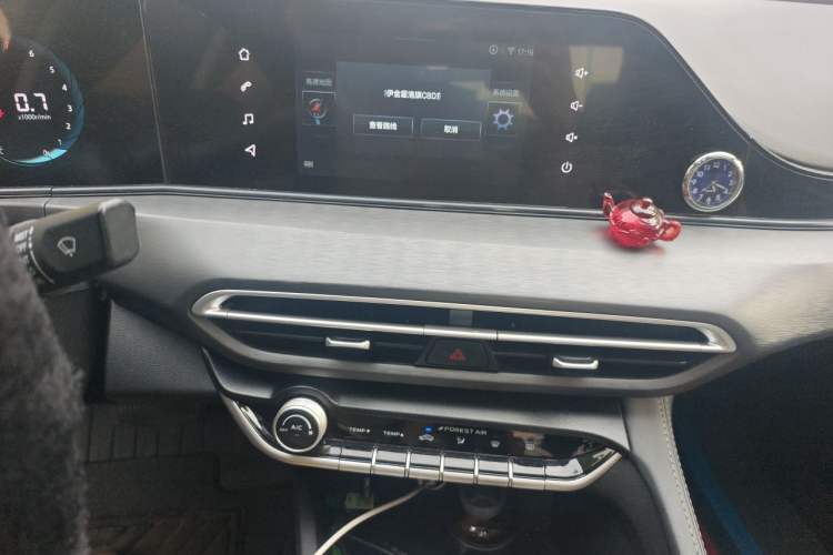 Used CHANGAN Eado 2022 PLUS 1.6L GDI CVT Elite Model Audio And AC Panel