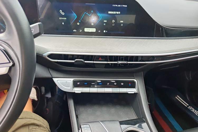 Used CHANGAN Eado 2022 PLUS Blue Whale NE 1.4T GDI DCT Prestige Edition Audio And AC Panel