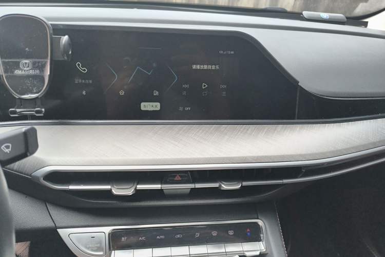 Used CHANGAN Eado 2022 PLUS Blue Whale NE 1.4T GDI DCT Prestige Edition Audio And AC Panel