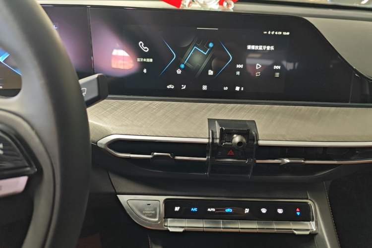 Used CHANGAN Eado 2022 PLUS Blue Whale NE 1.4T GDI DCT Flagship Edition Audio And AC Panel