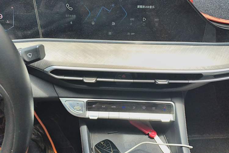 Used CHANGAN Eado 2022 PLUS Blue Whale NE 1.4T GDI DCT Flagship Edition Audio And AC Panel