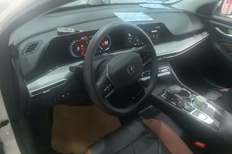 Used CHANGAN Eado 2022 PLUS Blue Whale NE 1.4T GDI DCT Prestige Edition Center Console