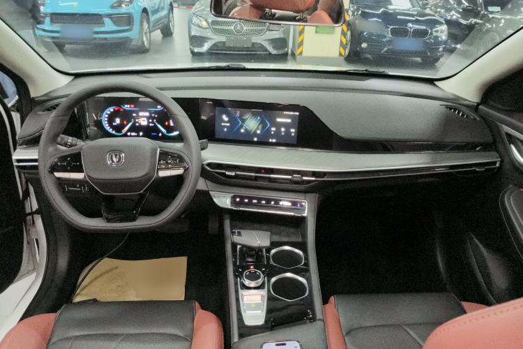 Used CHANGAN Eado 2022 PLUS Blue Whale NE 1.4T GDI DCT Prestige Edition Center Console