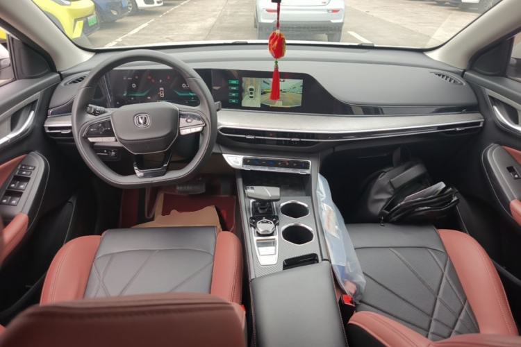 Used CHANGAN Eado 2022 PLUS Blue Whale NE 1.4T GDI DCT Flagship Edition Center Console