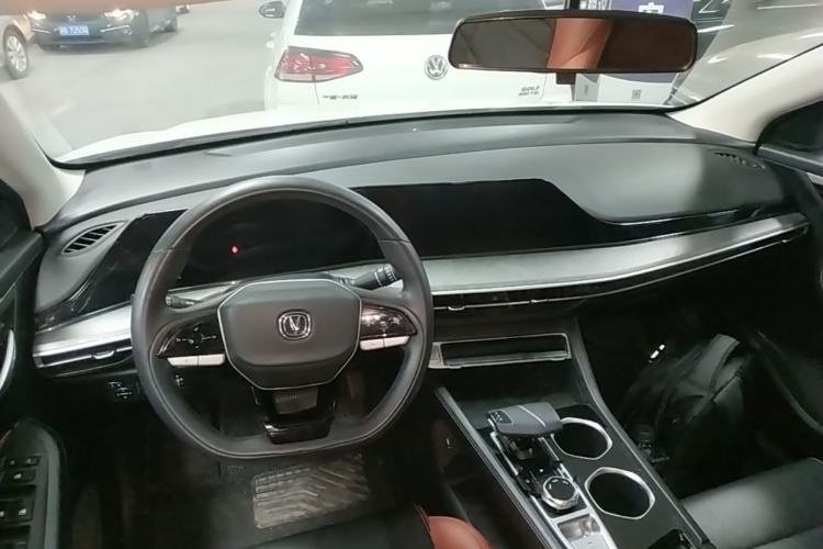 Used CHANGAN Eado 2022 PLUS Blue Whale NE 1.4T GDI DCT Prestige Edition Center Console
