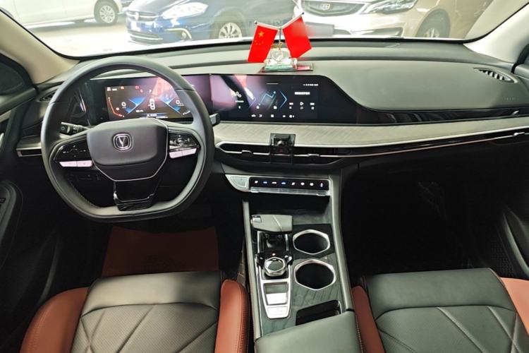 Used CHANGAN Eado 2022 PLUS Blue Whale NE 1.4T GDI DCT Flagship Edition Center Console