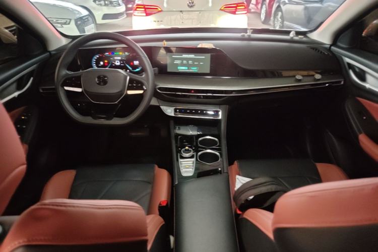 Used CHANGAN Eado 2022 PLUS Blue Whale NE 1.4T GDI DCT Prestige Edition Center Console