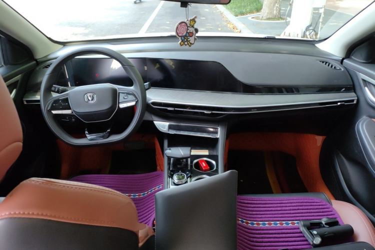 Used CHANGAN Eado 2022 PLUS Blue Whale NE 1.4T GDI DCT Prestige Edition Center Console