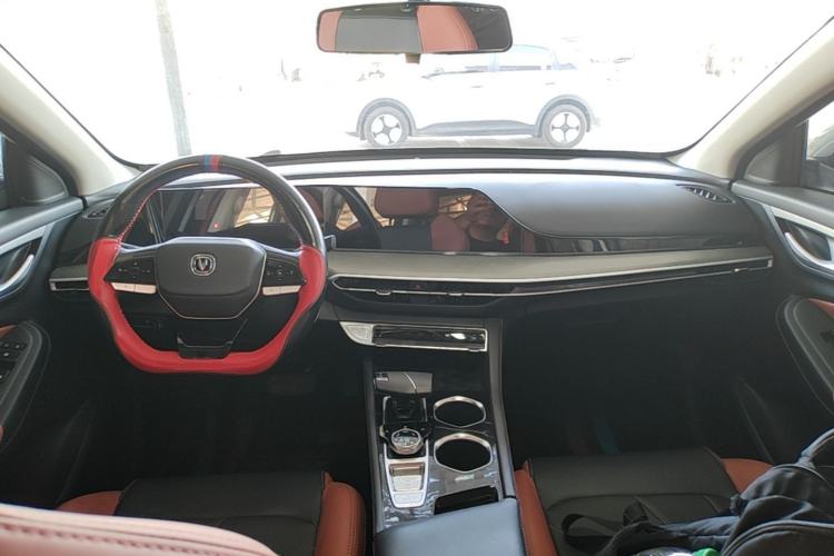 Used CHANGAN Eado 2022 PLUS Blue Whale NE 1.4T GDI DCT Prestige Edition Center Console