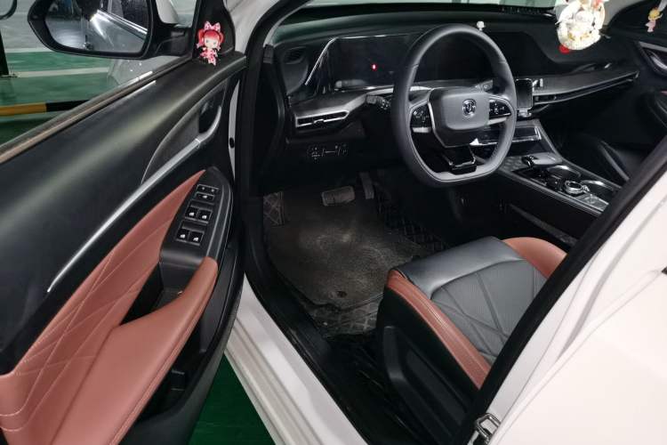 Used CHANGAN Eado 2022 PLUS Blue Whale NE 1.4T GDI DCT Prestige Edition Driver Seat