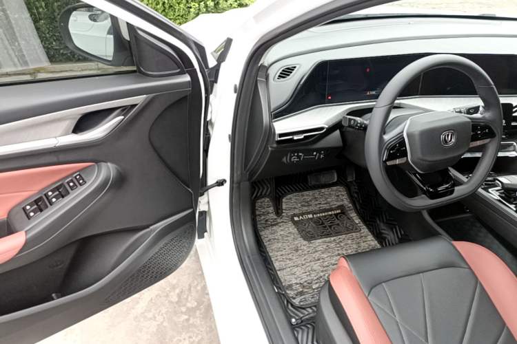 Used CHANGAN Eado 2022 PLUS Blue Whale NE 1.4T GDI DCT Flagship Edition Driver Seat
