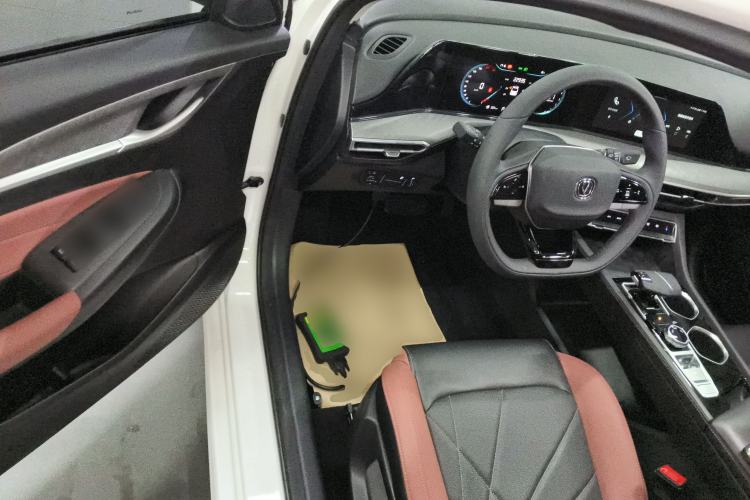 Used CHANGAN Eado 2022 PLUS Blue Whale NE 1.4T GDI DCT Prestige Edition Driver Seat