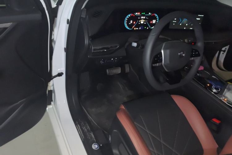 Used CHANGAN Eado 2022 PLUS Blue Whale NE 1.4T GDI DCT Prestige Edition Driver Seat