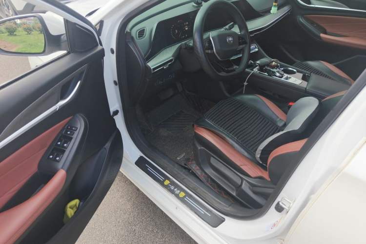 Used CHANGAN Eado 2022 PLUS Blue Whale NE 1.4T GDI DCT Prestige Edition Driver Seat