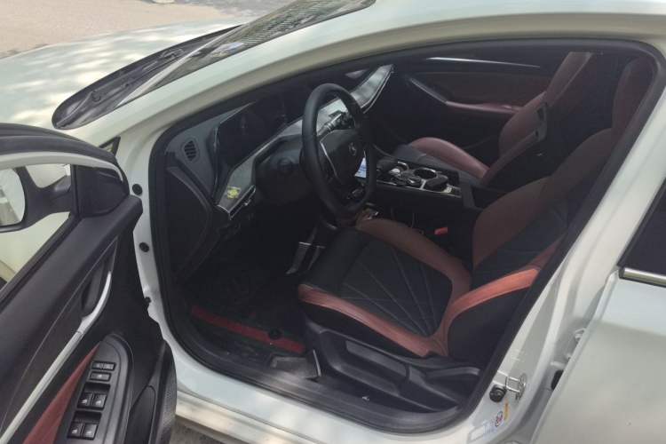 Used CHANGAN Eado 2022 PLUS Blue Whale NE 1.4T GDI DCT Prestige Edition Driver Seat