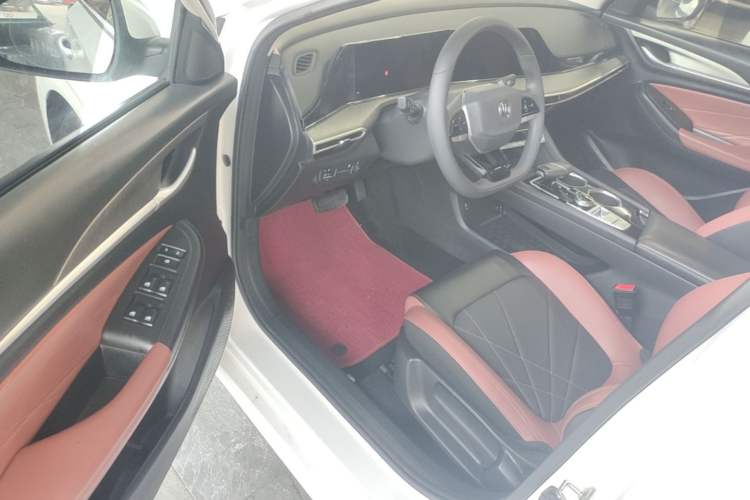 Used CHANGAN Eado 2022 PLUS Blue Whale NE 1.4T GDI DCT Prestige Edition Driver Seat