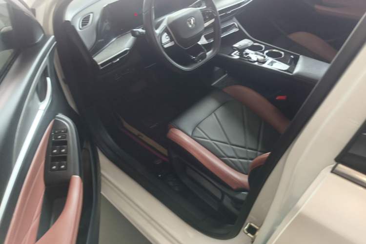 Used CHANGAN Eado 2022 PLUS Blue Whale NE 1.4T GDI DCT Prestige Edition Driver Seat
