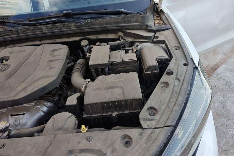 Used CHANGAN Eado 2022 PLUS 1.6L GDI CVT Luxury Model Engine Bay Left