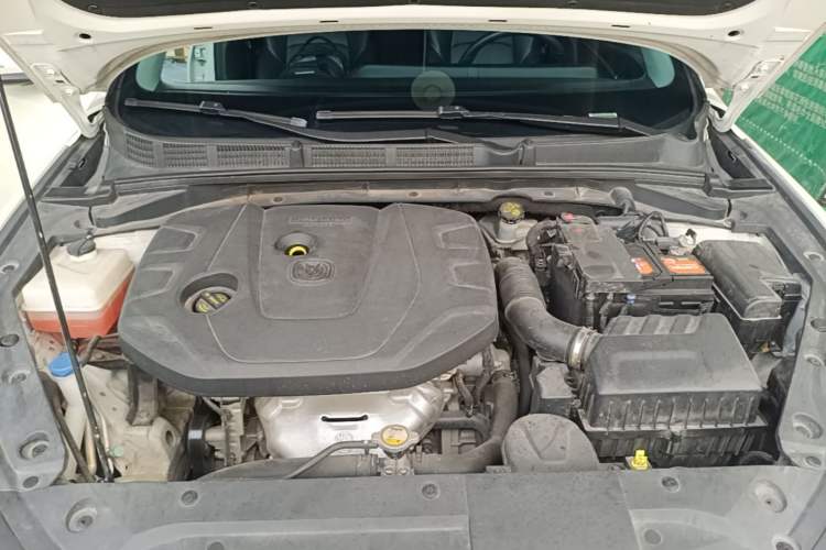 Used CHANGAN Eado 2022 PLUS 1.6L GDI CVT Luxury Model Engine Bay