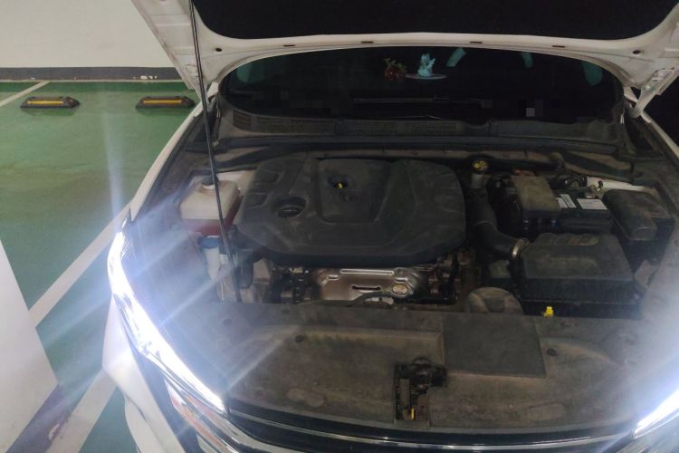 Used CHANGAN Eado 2022 PLUS 1.6L GDI CVT Luxury Model Engine Bay Right