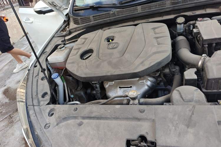 Used CHANGAN Eado 2022 PLUS 1.6L GDI CVT Luxury Model Engine Bay Right