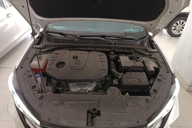 Used CHANGAN Eado 2022 PLUS 1.6L GDI CVT Luxury Model Engine Bay