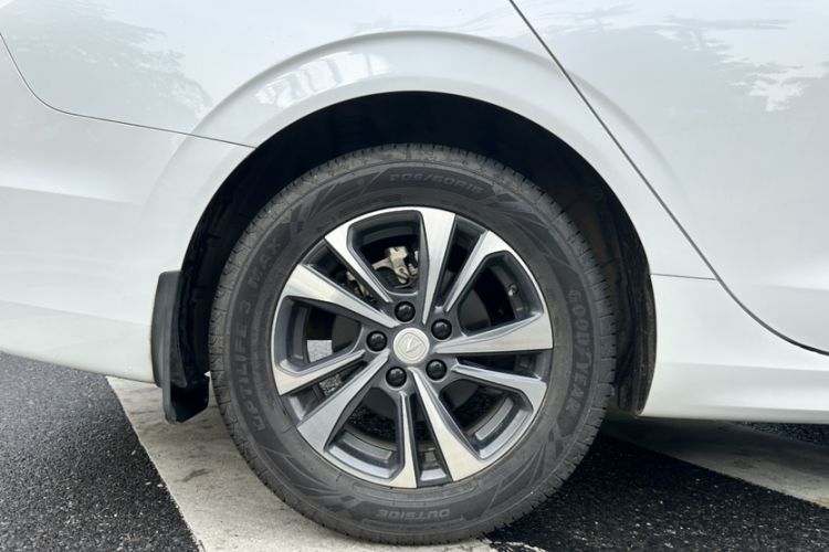 Used CHANGAN Eado 2022 PLUS Blue Whale NE 1.4T GDI DCT Prestige Edition Exterior 3