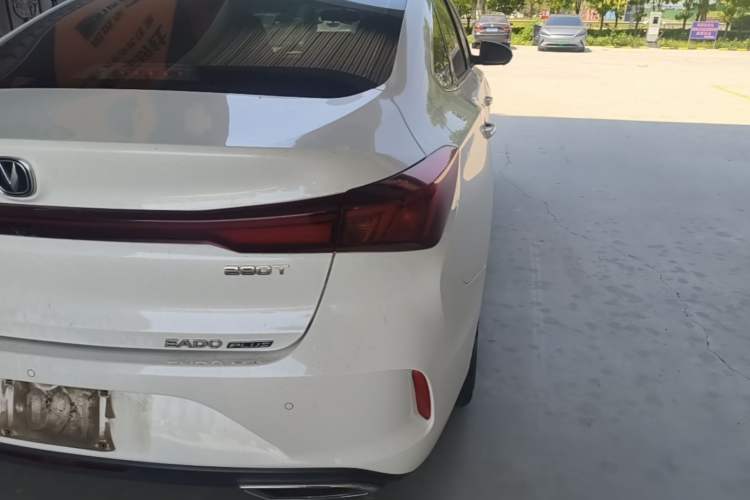 Used CHANGAN Eado 2022 PLUS Blue Whale NE 1.4T GDI DCT Prestige Edition Exterior 3