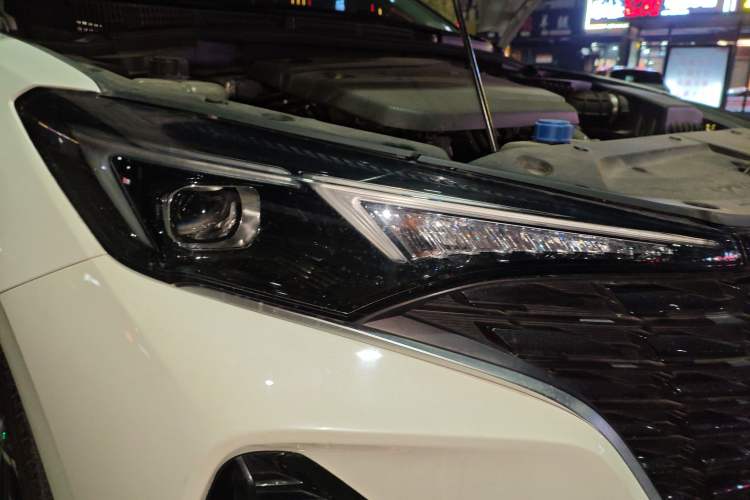 Used CHANGAN Eado 2022 PLUS Blue Whale NE 1.4T GDI DCT Flagship Edition Exterior 3