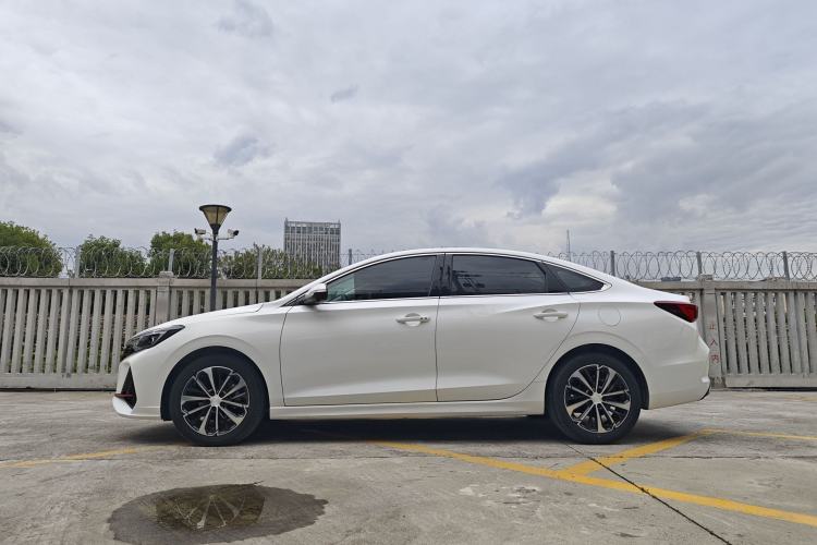 Used CHANGAN Eado 2022 PLUS Blue Whale NE 1.4T GDI DCT Flagship Edition Exterior 3