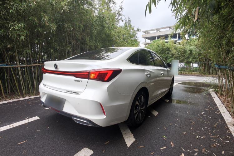 Used CHANGAN Eado 2022 PLUS Blue Whale NE 1.4T GDI DCT Prestige Edition Exterior 4