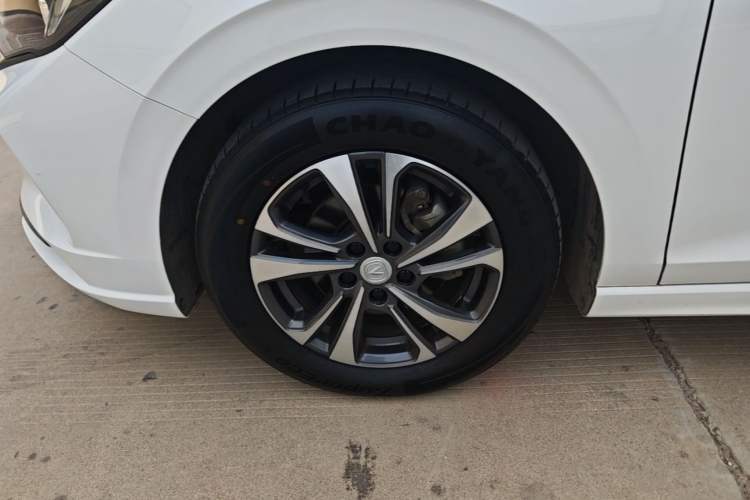 Used CHANGAN Eado 2022 PLUS 1.6L GDI CVT Luxury Model Exterior 4