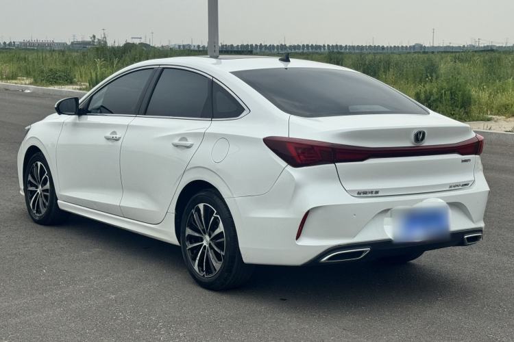 Used CHANGAN Eado 2022 PLUS Blue Whale NE 1.4T GDI DCT Flagship Edition Exterior 4