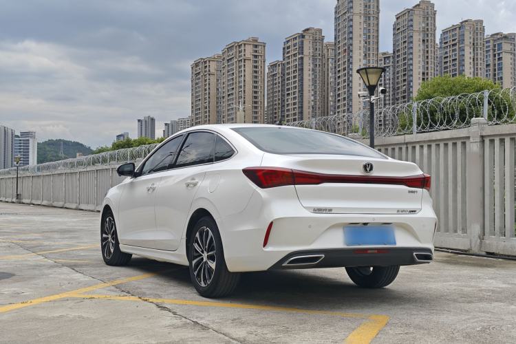 Used CHANGAN Eado 2022 PLUS Blue Whale NE 1.4T GDI DCT Flagship Edition Exterior 4