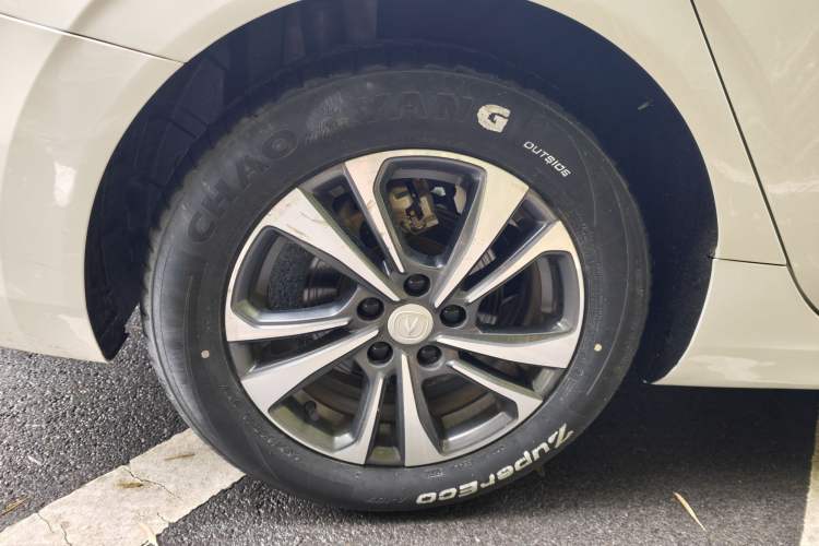 Used CHANGAN Eado 2022 PLUS Blue Whale NE 1.4T GDI DCT Prestige Edition Exterior 7