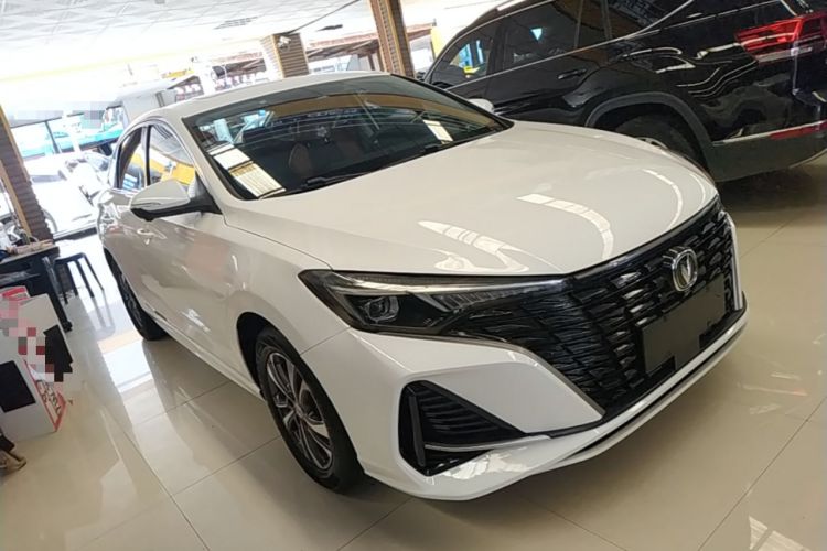 Used CHANGAN Eado 2022 PLUS Blue Whale NE 1.4T GDI DCT Prestige Edition Front Right 45 Deg