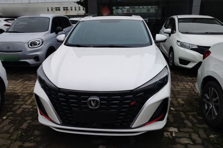 Used CHANGAN Eado 2022 PLUS Blue Whale NE 1.4T GDI DCT Prestige Edition Front