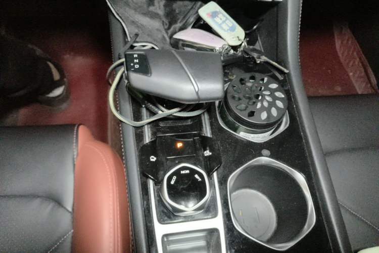 Used CHANGAN Eado 2022 PLUS Blue Whale NE 1.4T GDI DCT Flagship Edition Gear Lever