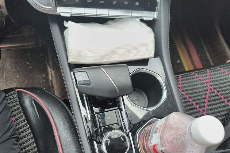 Used CHANGAN Eado 2022 PLUS Blue Whale NE 1.4T GDI DCT Prestige Edition Gear Lever