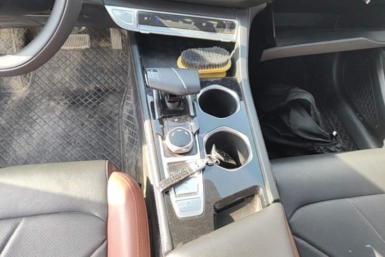 Used CHANGAN Eado 2022 PLUS Blue Whale NE 1.4T GDI DCT Prestige Edition Gear Lever