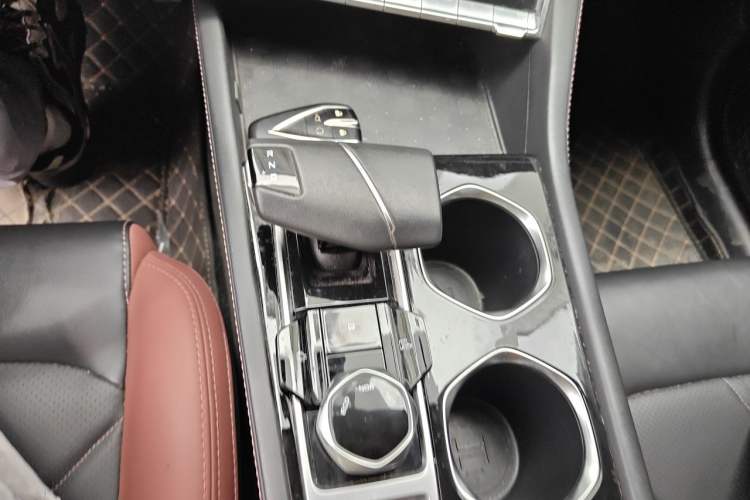 Used CHANGAN Eado 2022 PLUS Blue Whale NE 1.4T GDI DCT Prestige Edition Gear Lever