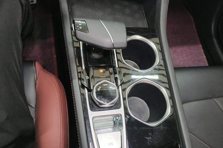 Used CHANGAN Eado 2022 PLUS Blue Whale NE 1.4T GDI DCT Prestige Edition Gear Lever