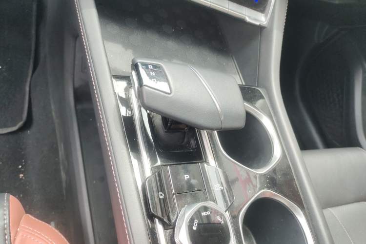 Used CHANGAN Eado 2022 PLUS Blue Whale NE 1.4T GDI DCT Prestige Edition Gear Lever