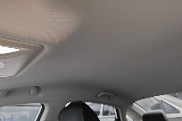 Used CHANGAN Eado 2022 PLUS 1.6L GDI Manual Elite Model Headliner
