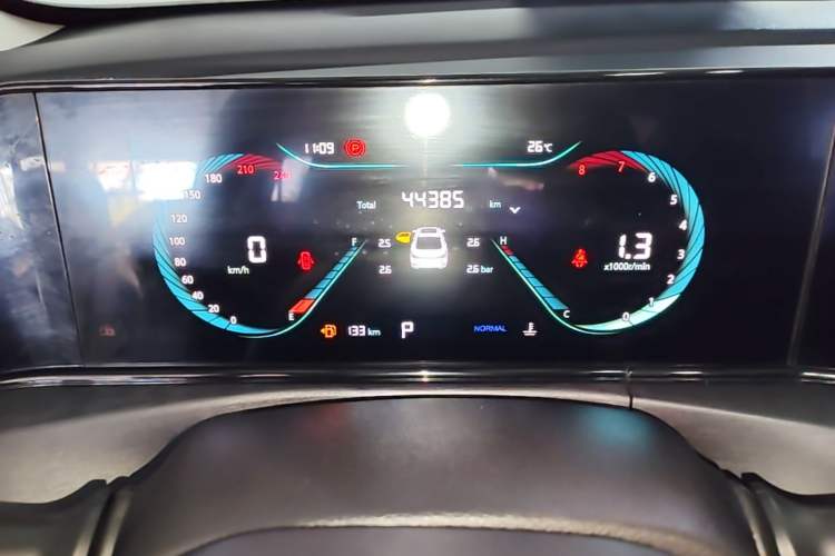 Used CHANGAN Eado 2022 PLUS 1.6L GDI CVT Luxury Model Instrument Cluster