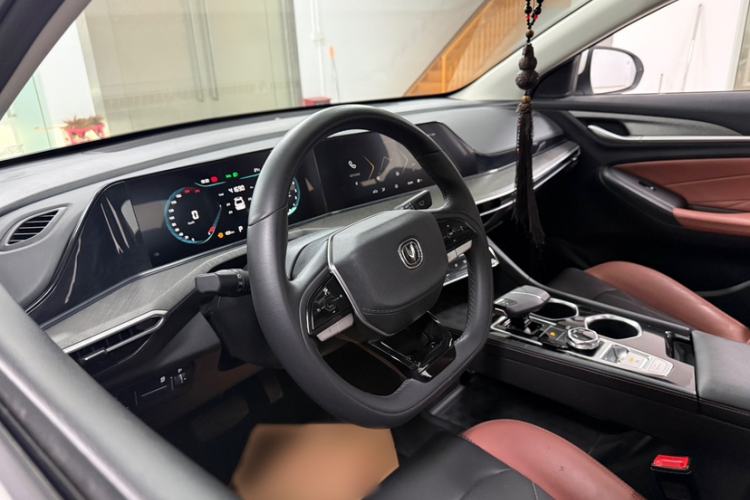 Used CHANGAN Eado 2022 PLUS Blue Whale NE 1.4T GDI DCT Prestige Edition Interior 1