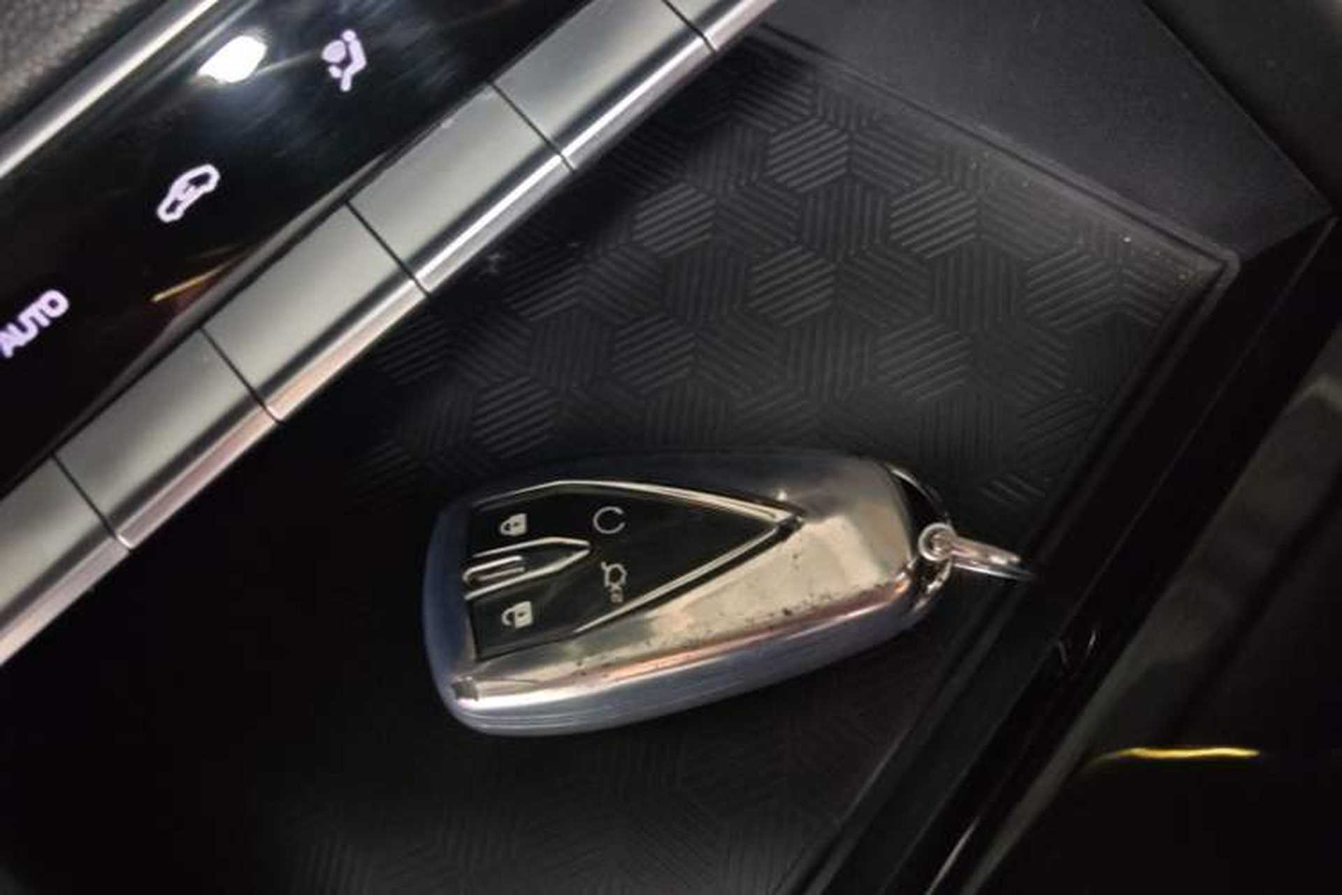 Used CHANGAN Eado 2022 PLUS Blue Whale NE 1.4T GDI DCT Prestige Edition Interior 1
