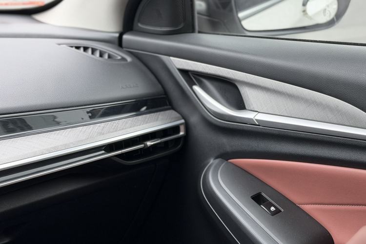 Used CHANGAN Eado 2022 PLUS Blue Whale NE 1.4T GDI DCT Prestige Edition Interior 10