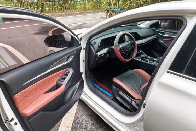 Used CHANGAN Eado 2022 PLUS Blue Whale NE 1.4T GDI DCT Prestige Edition Interior 2