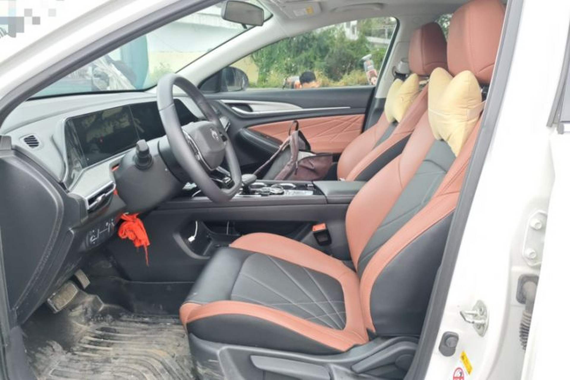 Used CHANGAN Eado 2022 PLUS Blue Whale NE 1.4T GDI DCT Prestige Edition Interior 2